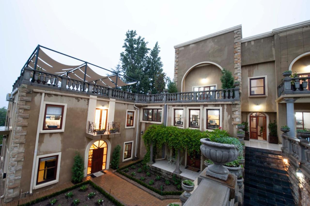 Hotel Il Castello à Clarens Extérieur photo