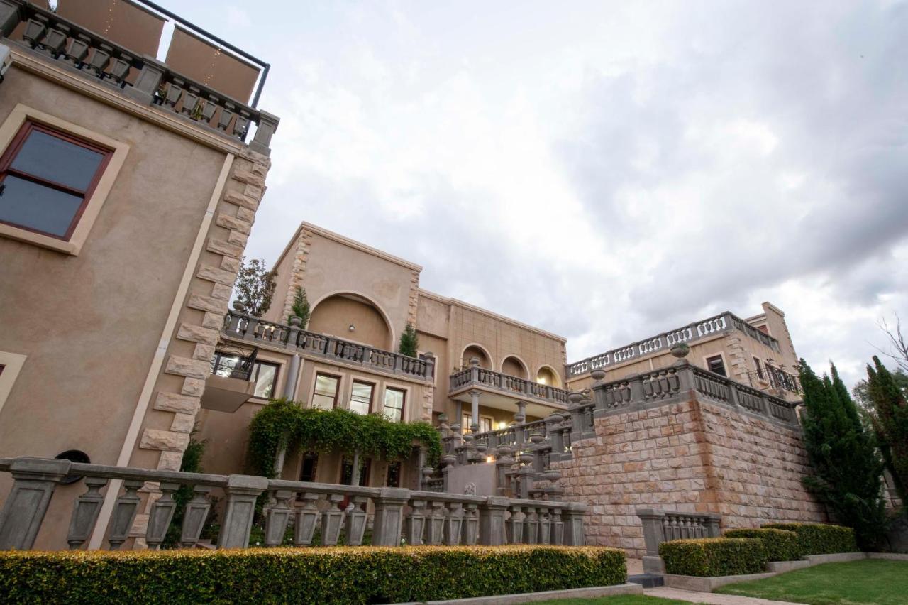 Hotel Il Castello à Clarens Extérieur photo