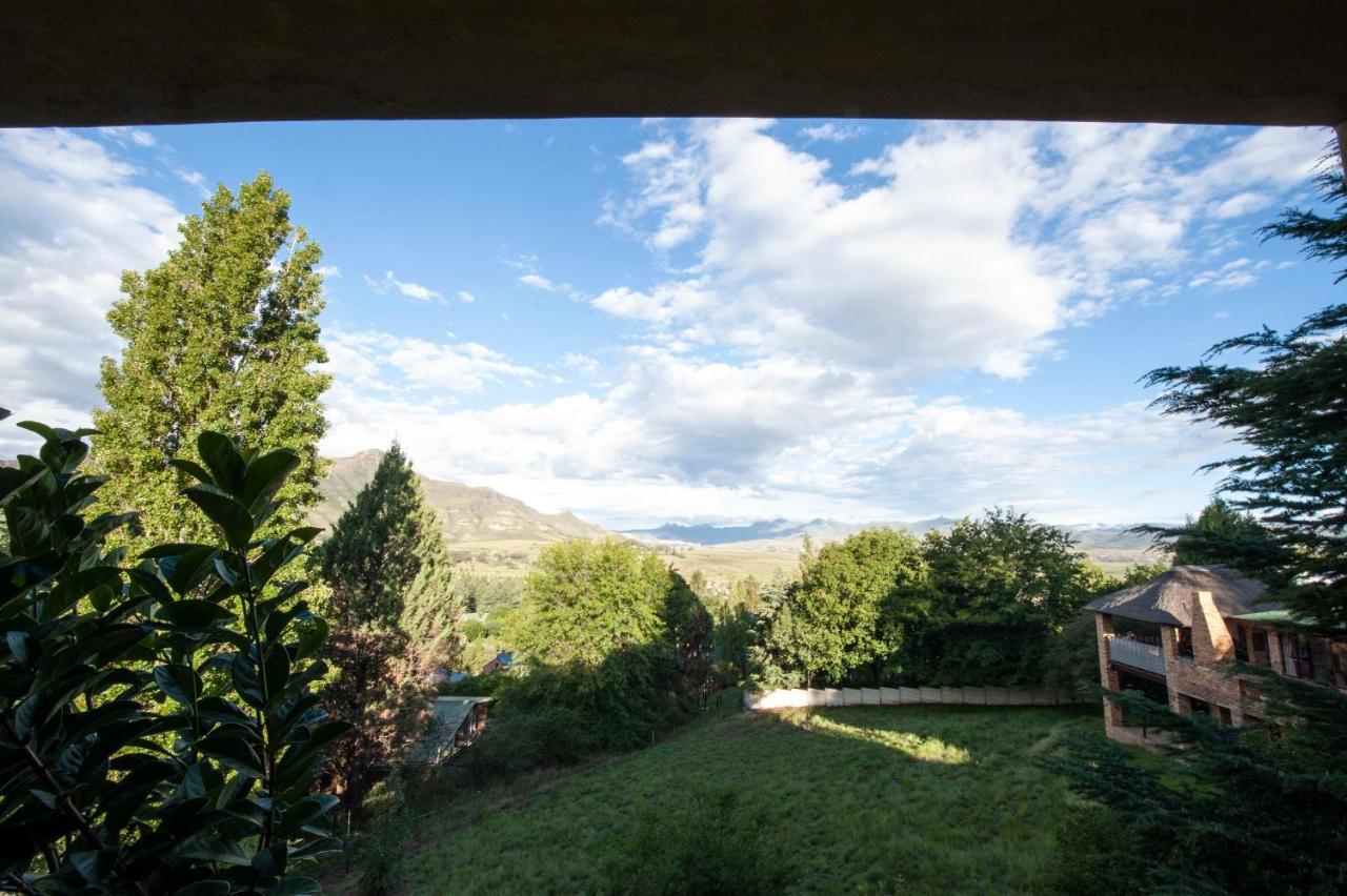 Hotel Il Castello à Clarens Extérieur photo