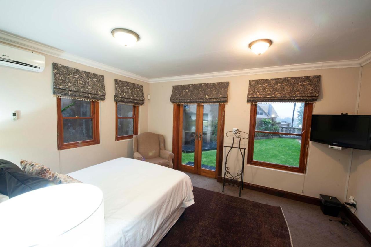 Hotel Il Castello à Clarens Extérieur photo