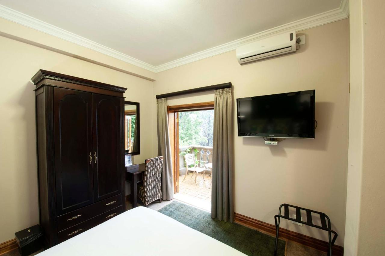 Hotel Il Castello à Clarens Extérieur photo